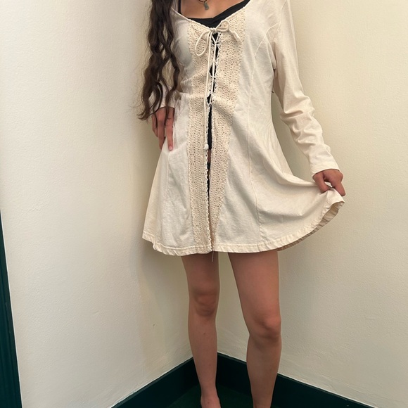 Vintage 1970's style Off-White Lace up Beach /Swim Cover Up - Picture 7 of 10